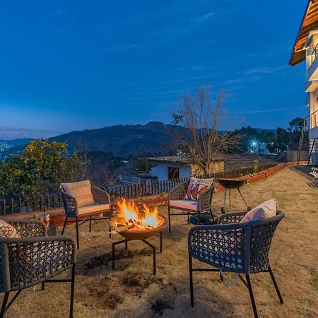 Stayvista At Amulyam Villa With Lawn & Bonfire มุกเตชวาร์ ภายนอก รูปภาพ